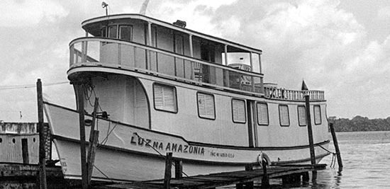 Programa tem seu início em 1962 com o barco Luz na Amazônia I
