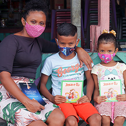 Josiane dos Santo, beneficiada pelo programa Luz na Amazônia