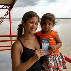 Luciele de Fátima, beneficiada pelo programa Luz na Amazônia