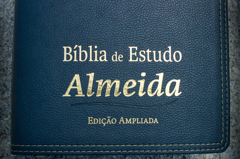 Bíblia de Estudo Almeida